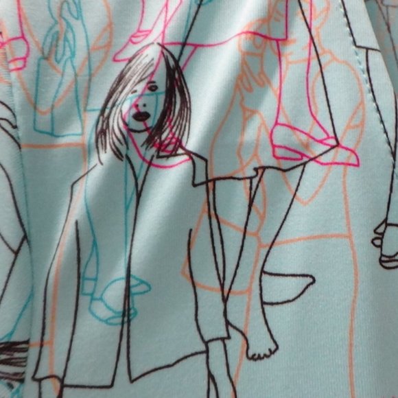 BCBGMaxAzria Fun Blue Wrap Dress with Modern Pattern M - Picture 4 of 11